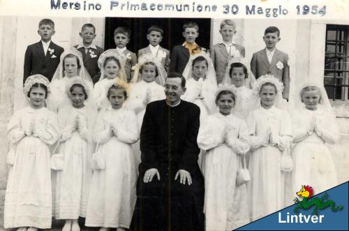 Prima comunione il 30 maggio 1954 col parroco don Canciani