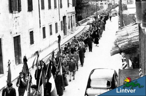 Processione per il congresso Eucaristico